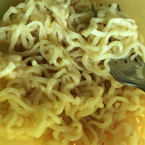 Cheesy Ramen Noodles