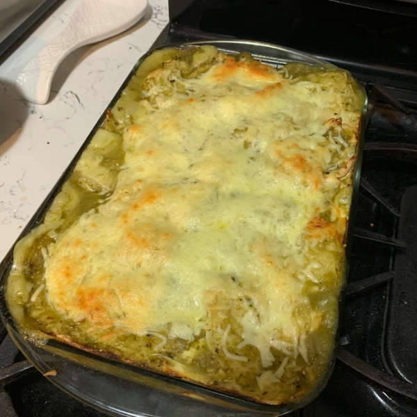 Quick and Easy Green Chile Chicken Enchilada Casserole