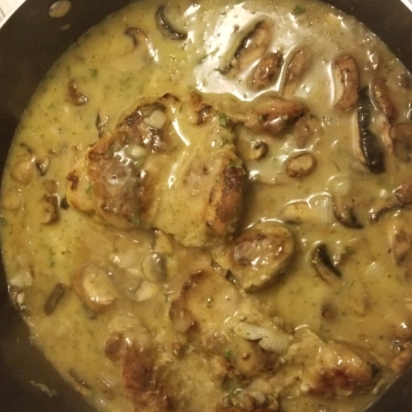 Turkey Thighs in Brown Sauce