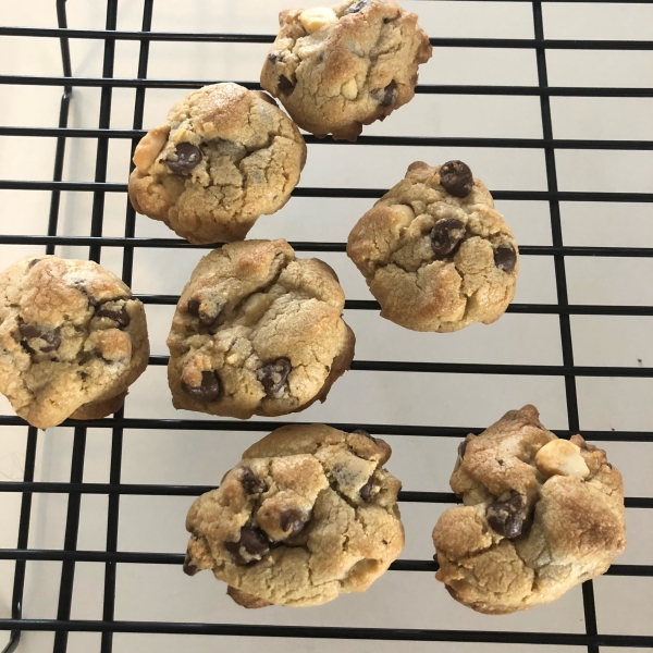 Macadamia Nut Chocolate Chip Cookies