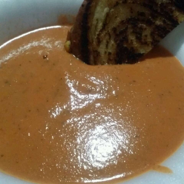 Rachel's Tomato Basil Soup