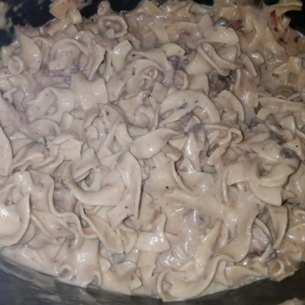 Easy Slow Cooker Stroganoff