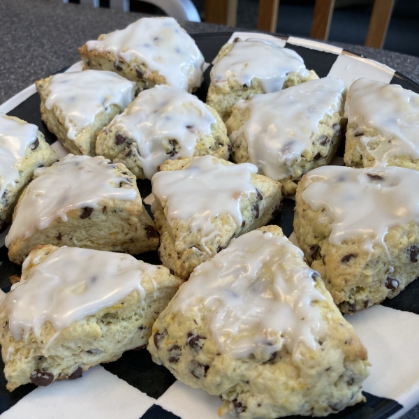 English Royalty Chocolate Chip Scones