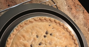 Super Easy Peanut Chocolate Chip Cookie Pie