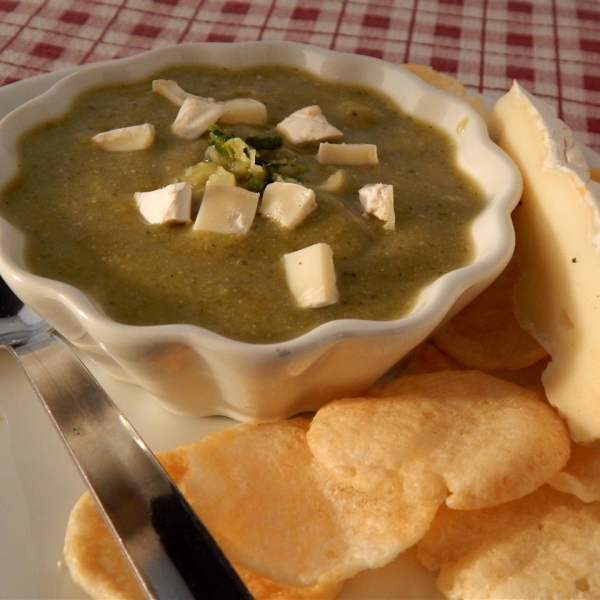 Zucchini Soup with Brie Cheese