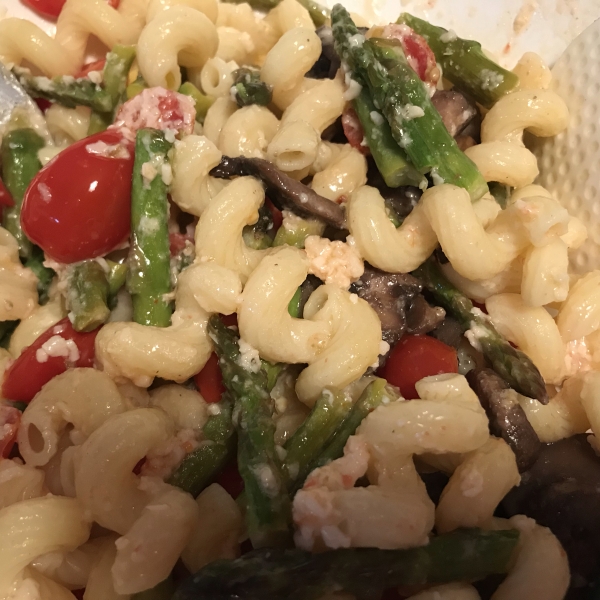 Shrimp Scampi with Tomatoes, Pasta, and Roasted Asparagus