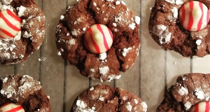 Easy Chocolate Crackled Cookies