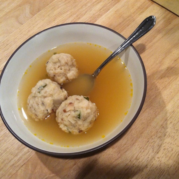 Oma's Fabulous Matzo Ball Soup