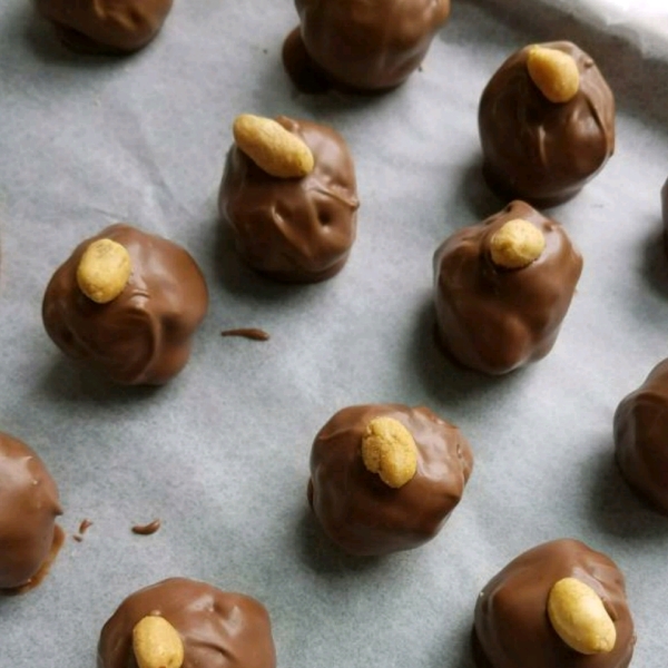 Chocolate-Covered Peanut Butter Balls