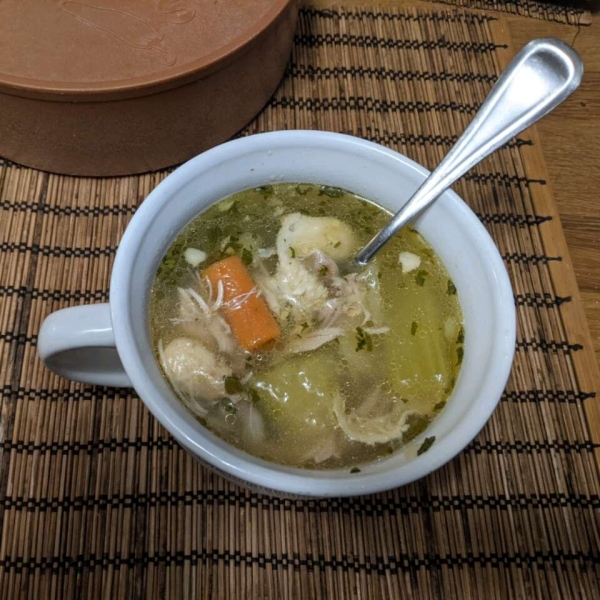 Caldo de Pollo