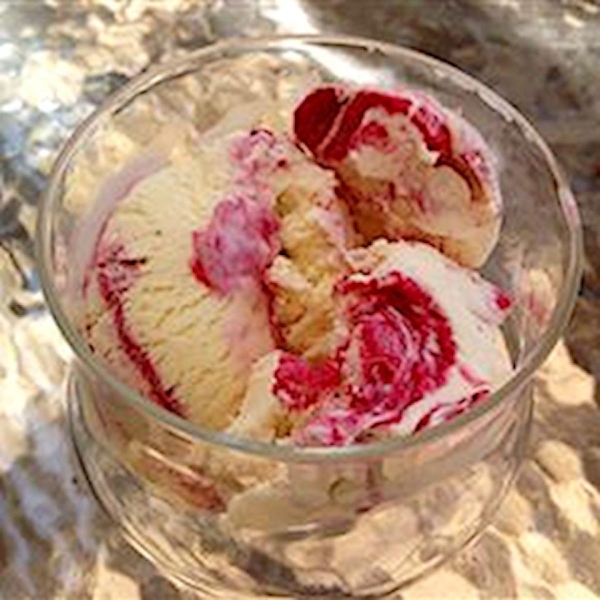 White Chocolate and Raspberry Ice Cream