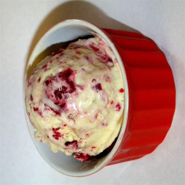 White Chocolate and Raspberry Ice Cream