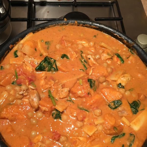 Sweet Potato, Spinach, and Halloumi Curry