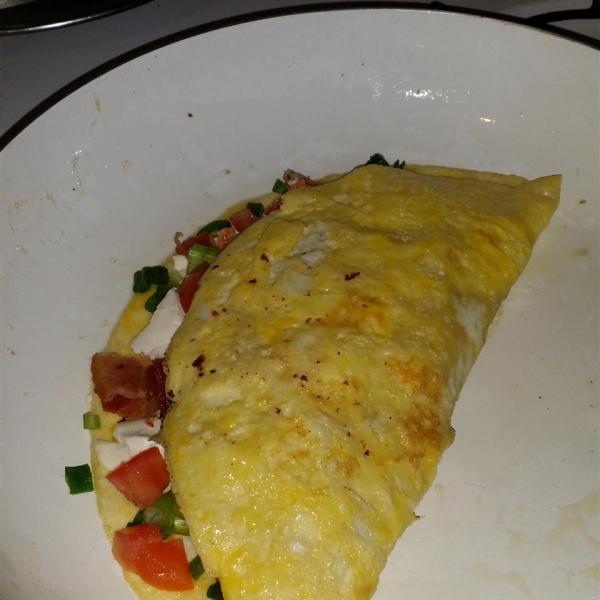 Cream Cheese and Tomato Omelet with Chives