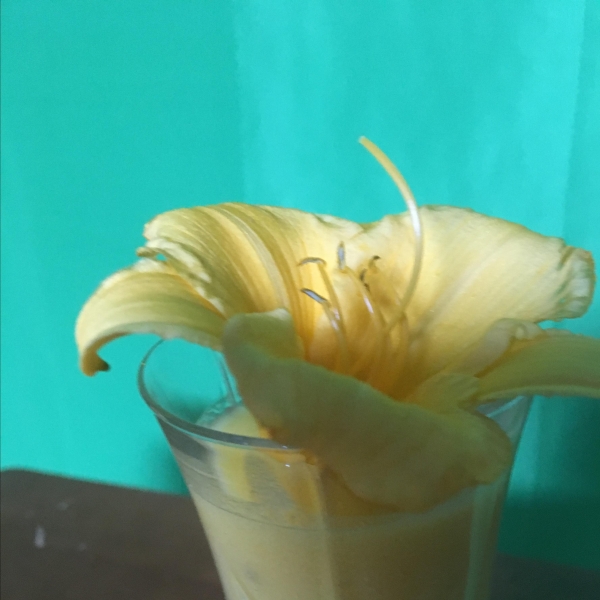 Vegan Mango-Pineapple Smoothie