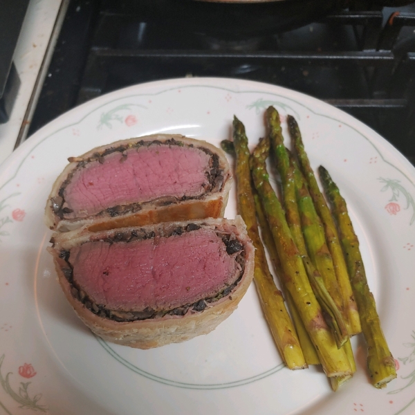 Individual Beef Wellingtons