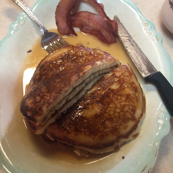 Truck-Stop Buttermilk Pancakes