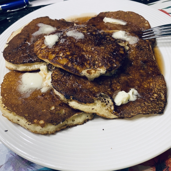 Truck-Stop Buttermilk Pancakes