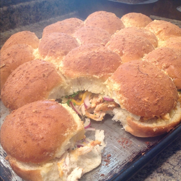 Pull-Apart Chicken Sliders