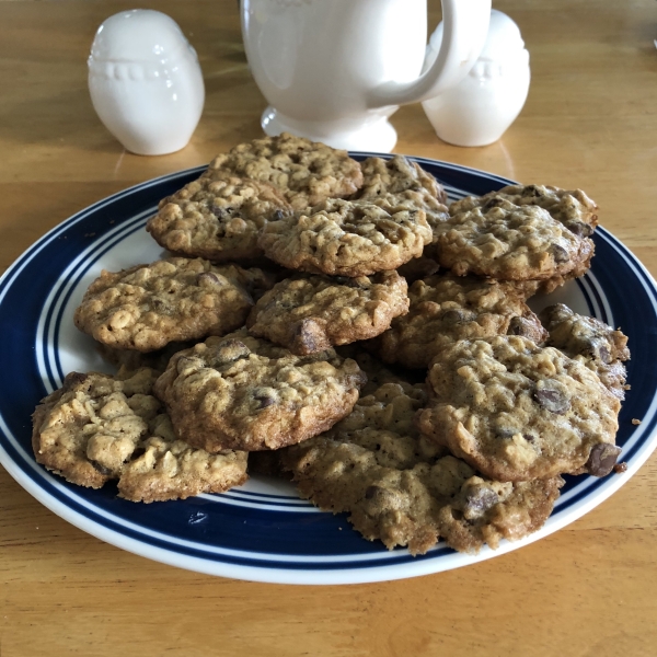 Vanishing Chocolate Oatmeal Cookies