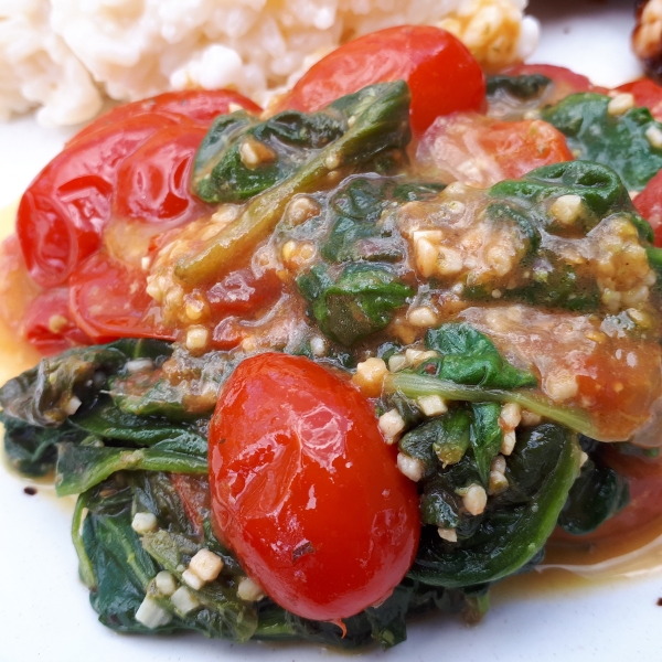 Pesto Spinach and Tomatoes