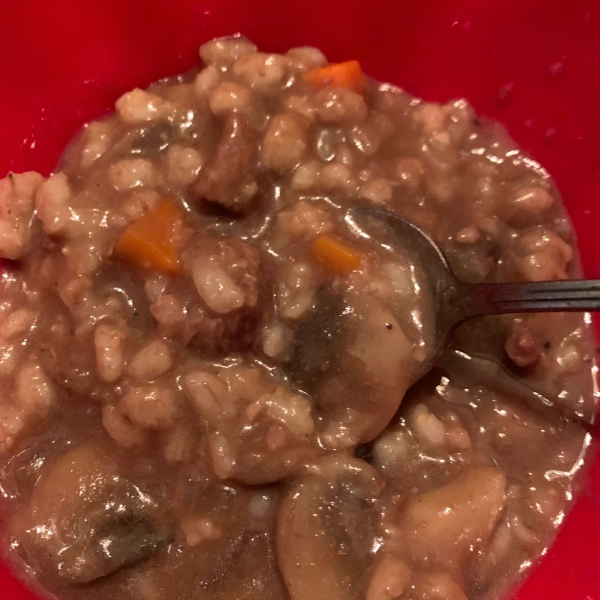 Kelly's Slow Cooker Beef, Mushroom, and Barley Soup