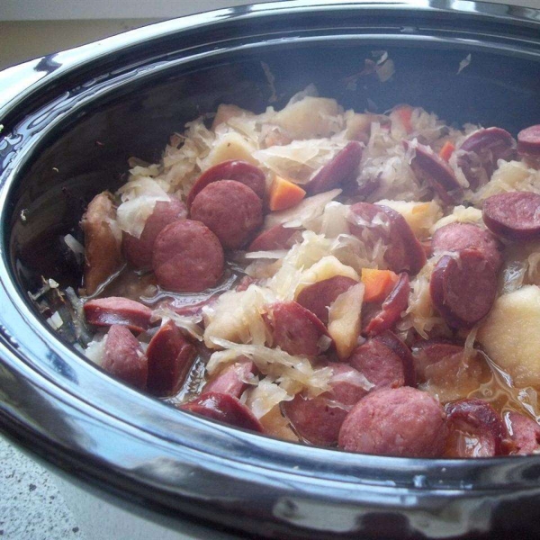 Sandy's Sweet Slow Cooker Sauerkraut