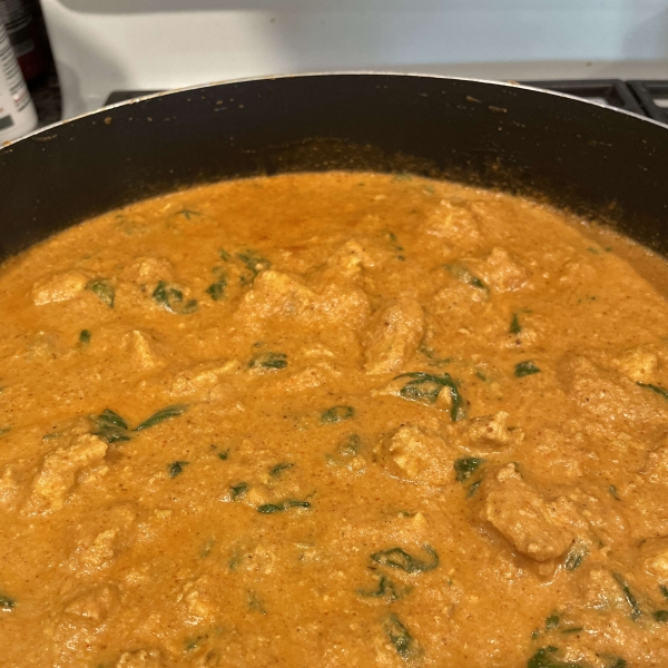 Creamy Cashew Chicken Curry