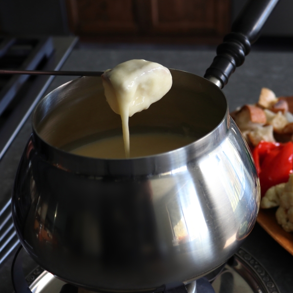 Classic Cheese Fondue