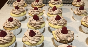 Raspberry Iced Tea Cupcakes