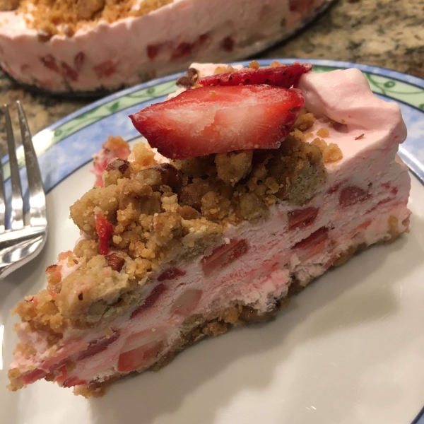 Frosty Strawberry Dessert