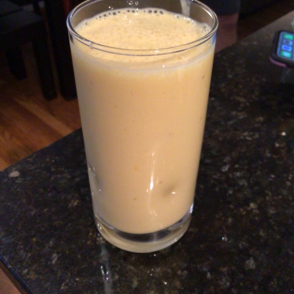 Mango-Banana Smoothie