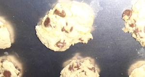 Super Easy Chocolate Chip Cookies