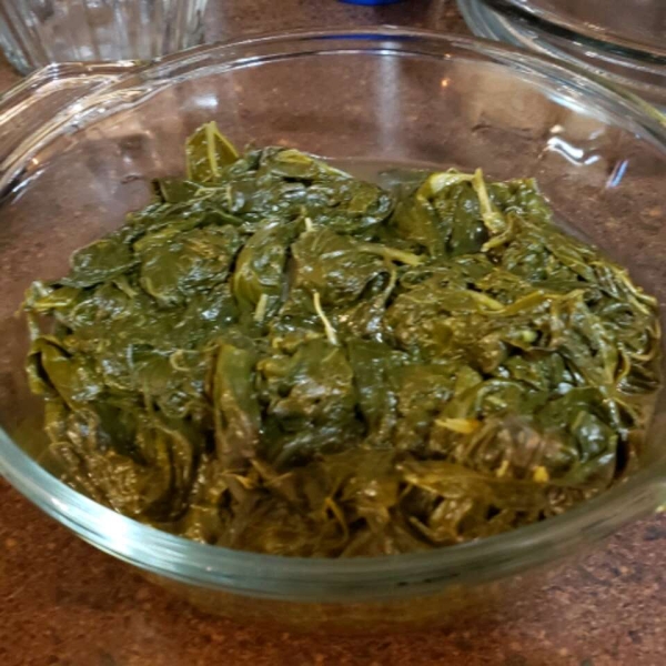 Healthy and Delicious Southern Turnip Greens