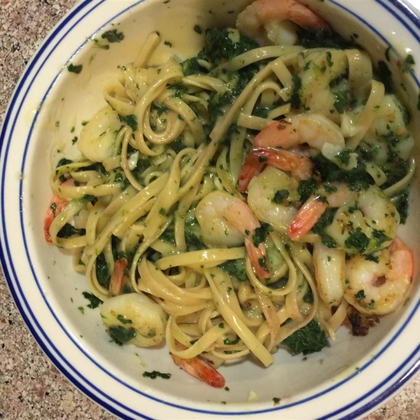 New Year Spinach Fettuccine with Scallops