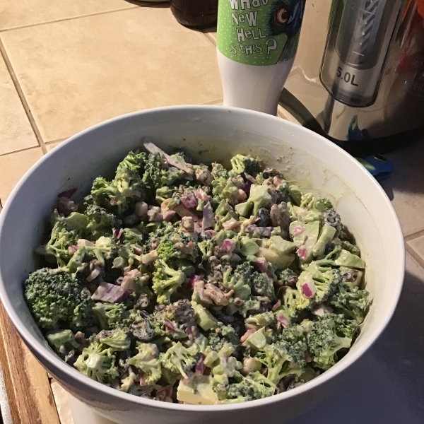 Easy Broccoli Bacon Salad