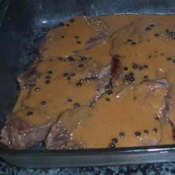 Fried Steak with Peppercorn Gravy Sauce