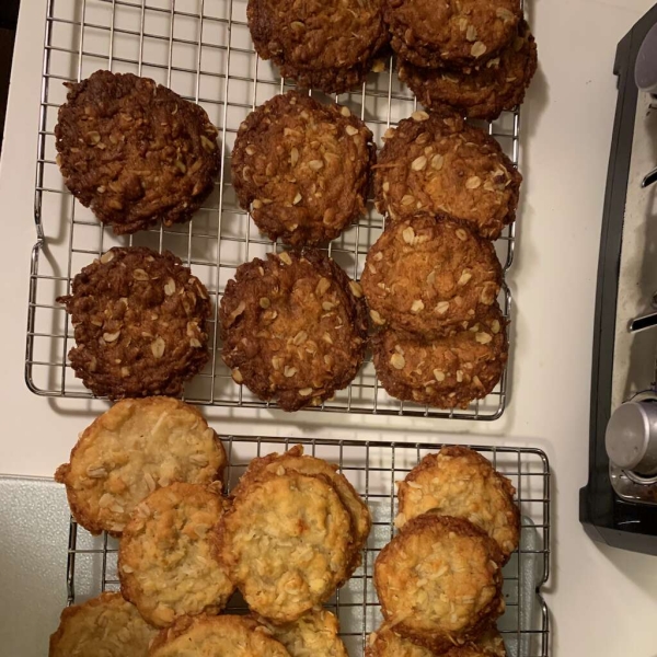 Anzac Biscuits (Australian Coconut-Oat Cookies)