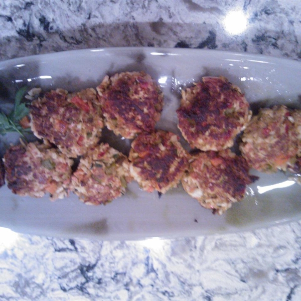 Cajun Crab Cakes (No Breadcrumbs)