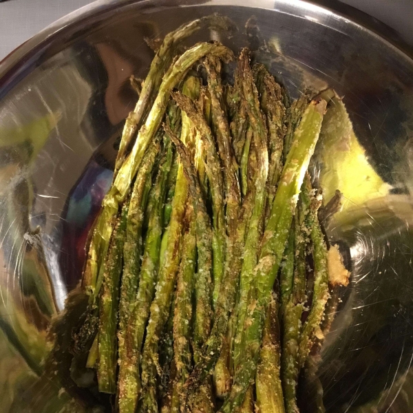 Air Fryer Roasted Asparagus