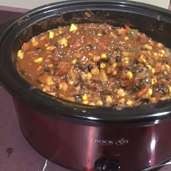 Hearty Vegan Slow-Cooker Chili