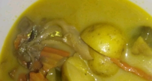 Vietnamese Style Vegetarian Curry Soup