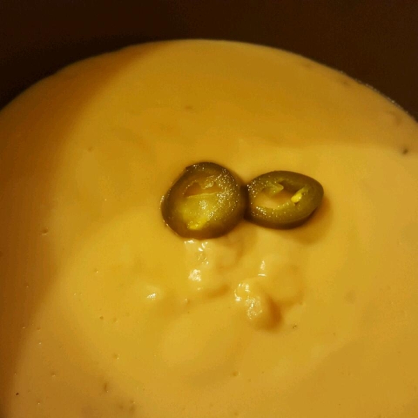 Nacho Cheese Sauce with Jalapeno