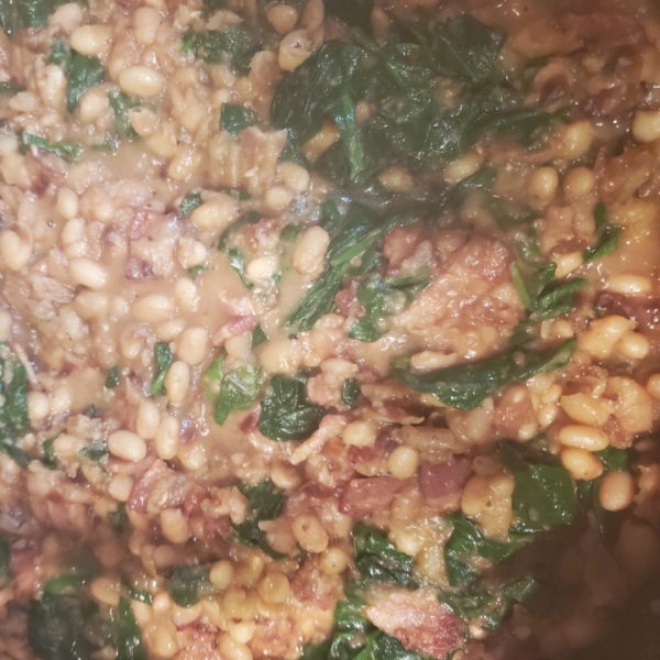 Navy Beans and Greens with Bacon and Garlic