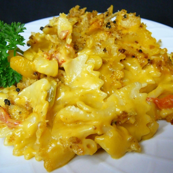 Bee's Mac and Cheese Bake