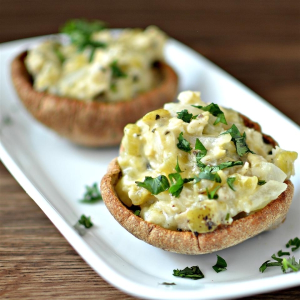 Creamed Turkey in Toast Cups