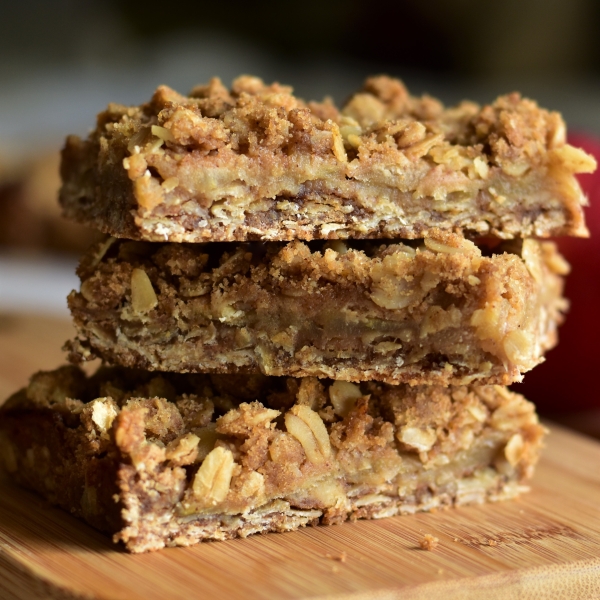 Brown Butter Apple Crisp Bars