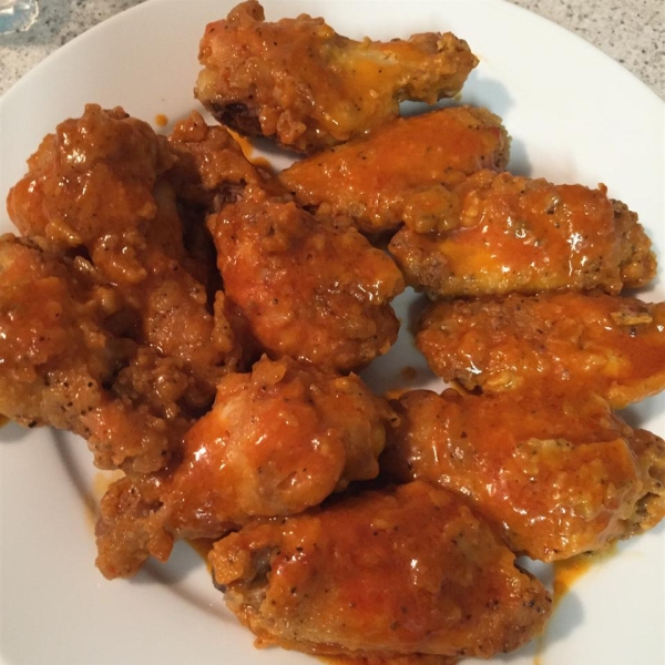 Easy Restaurant-Style Buffalo Chicken Wings