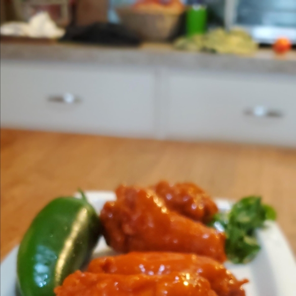 Easy Restaurant-Style Buffalo Chicken Wings