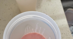 Strawberry-Yogurt Shake